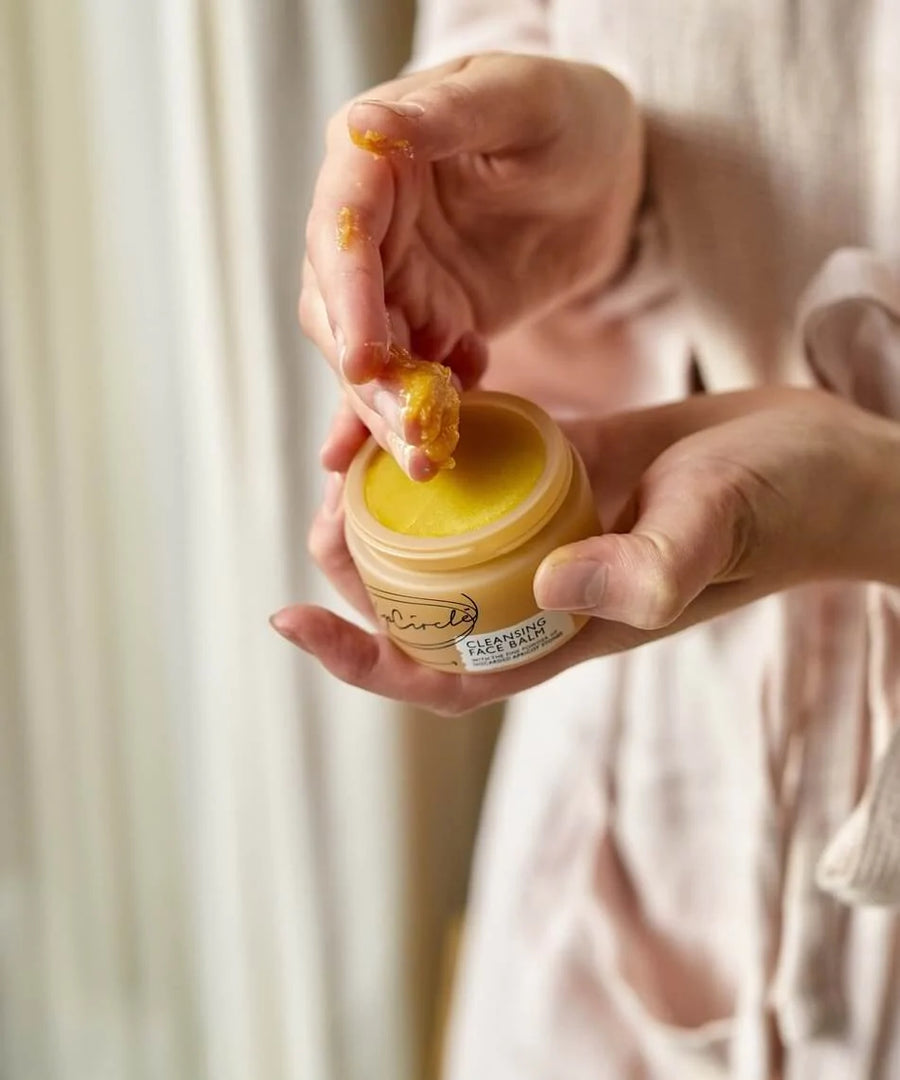 UpCircle Beauty Cleansing Face Balm with Apricot Powder